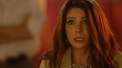 منى زكي في أول صورة من فيلم العنكبوت