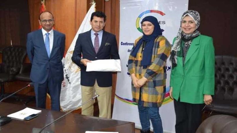 وزير الشباب والرياضة