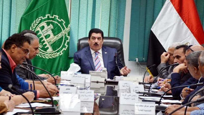 محافظ القليوبية يبحث