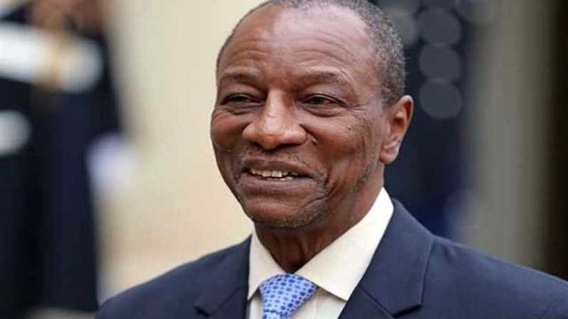 رئيس غينيا يصدق على