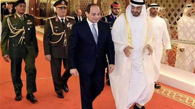عاجل.. السيسي وبن زايد يجريان جولة تفقدية بمعرض 