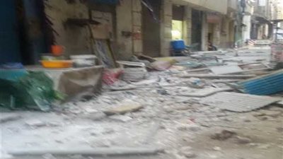 سقوط أجزاء من عقار وسط الإسكندرية دون إصابات