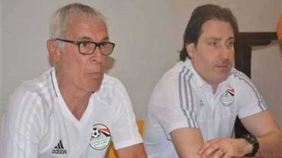 في عيد ميلاه الـ64.. محمود فايز يحتفل بكوبر على طريقته الخاصة!