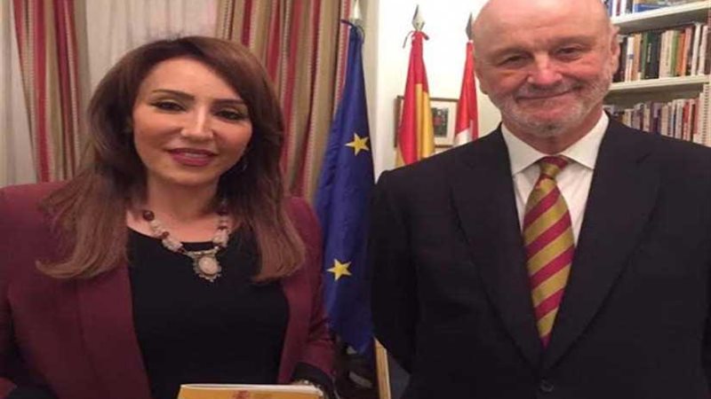 برنامج جسور يلقي