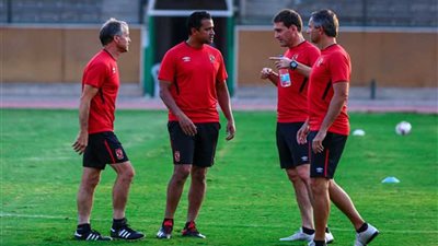 فايلر يخفف الحمل البدني للاعبين في تدريبات الأهلي