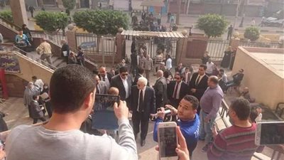 عاجل.. وصول مرتضي منصور لمحكمة شبين الكوم للدفاع عن محمود البنا ضد راجح