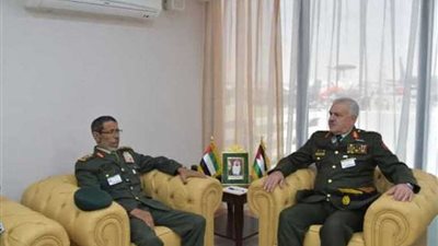 رئيس الأركان الإماراتي يلتقي نظيريه الأردني والإيطالي في معرض دبي الدولي للطيران