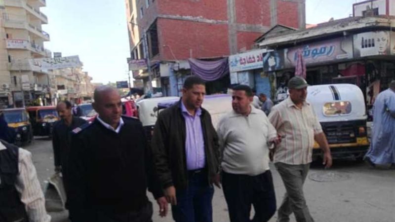 إحالة 7 من العاملين