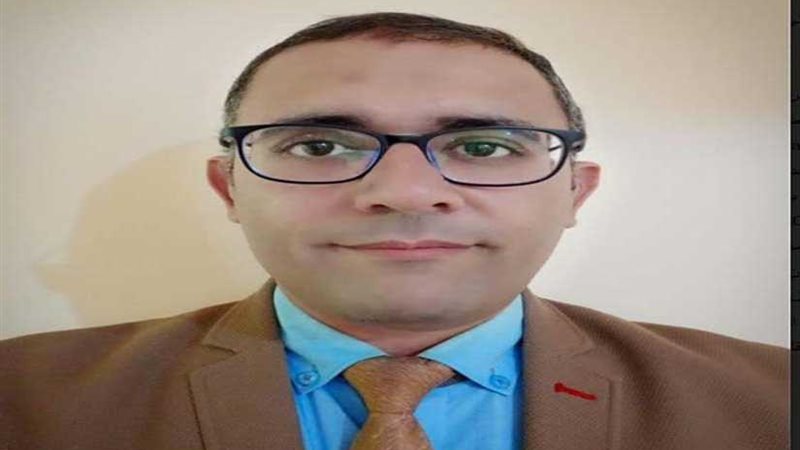 أستاذ مساعد بجامعة