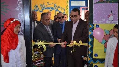 نائب محافظ الإسماعيلية يفتتح قسم الوسائل التعليمية بإدارة فايد التعليمية
