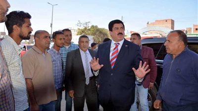 محافظ القليوبية يتفقد كباري ومستشفى كفر شكر