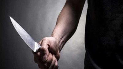 عامل يذبح زميله 