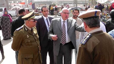 مدير أمن القليوبية يقود حملة إشغالات بمدينة بنها (صور)