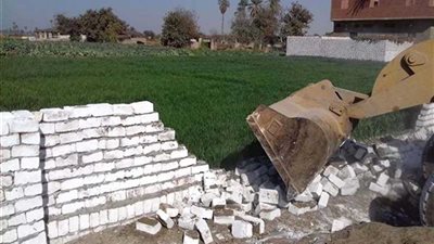 إزالة 10 مخالفات وإصدار 73 رخصة بناء جديدة بالمنيا