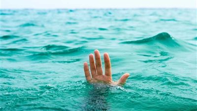 إنقاذ شاب ألقى بنفسه في النيل