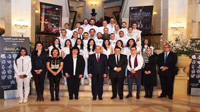 الرئيس السيسي يقرر إلحاق فرقة مسرحية سلم نفسك بـ 