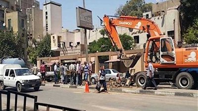 إغلاق جزئي لشارع ترعة 