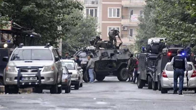 تركيا تعتقل 133 عسكريا