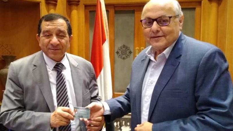 محافظ البحيرة الأسبق