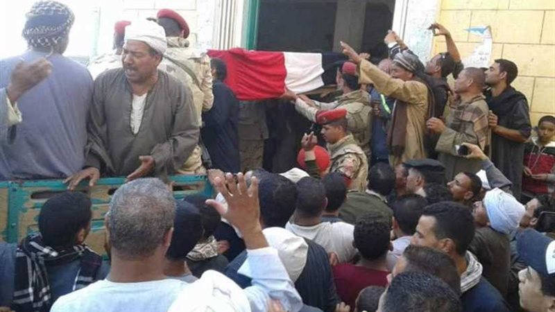 أهالي المنيا يشيعون