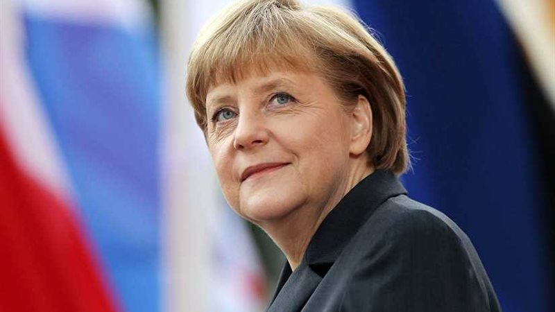 ميركل على الحافة..