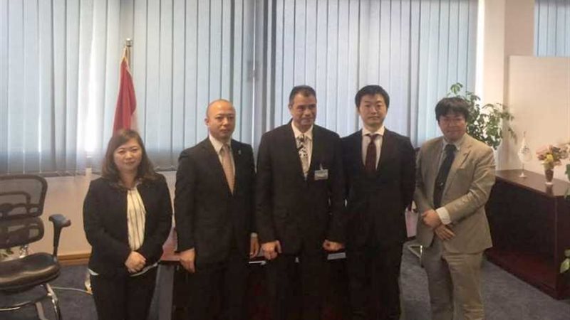 سفير اليابان ووفد