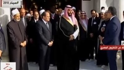 وزير الآثار يعرض معلومات عن 