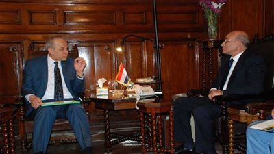 وزير الزراعة ومحافظ القليوبية يبحثان إقامة مزرعة للإنتاج الحيواني