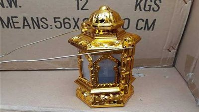 جمارك السخنة تضبط محاولة تهريب كمية من فوانيس رمضان