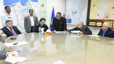 محافظ البحيرة تستجيب لـ10 طلبات في اللقاء الأسبوعي