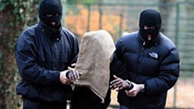 أب يدعي اختطاف نجله لإجبار عائلته على جمع مبلغ مالي