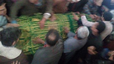 أهالي ميت نما يشيعون جنازة شهيد سيناء