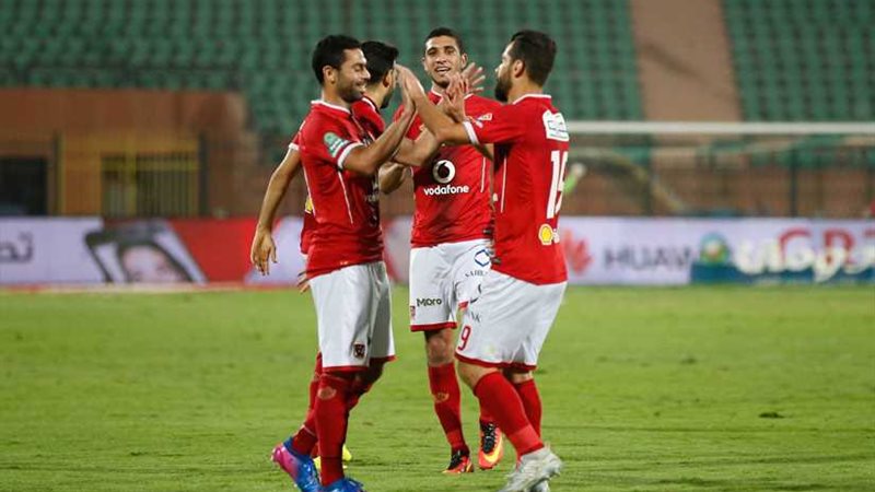 الأهلي يقسو على مونانا