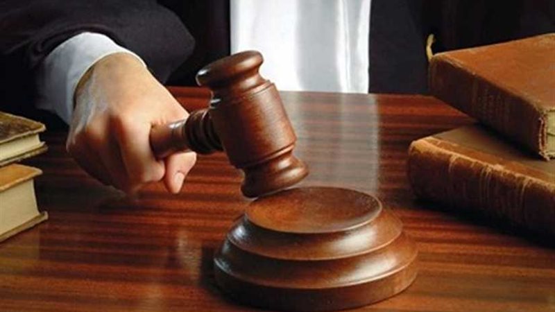 تأجيل محاكمة 63 متهمًا