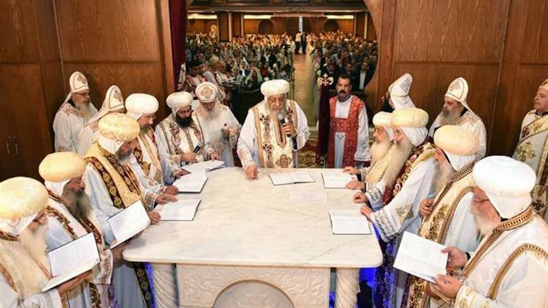 البابا يدشن كنيسة