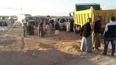 مصرع وإصابة 4 أشخاص فى تصادم بصحراوى البحيرة