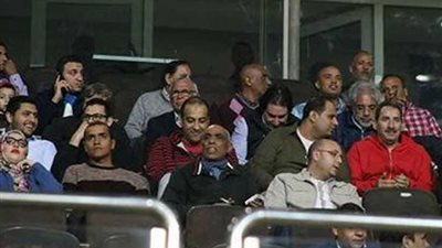 كوبر يحضر مباراة الأهلي وإنبي بالمدرجات