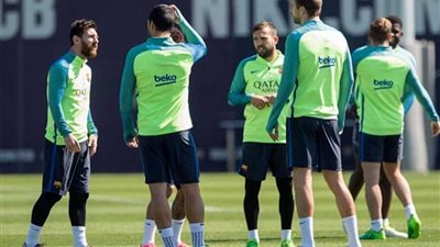 برشلونة يستعد بقوة لمواجهة تشيلسي بعد غد في 