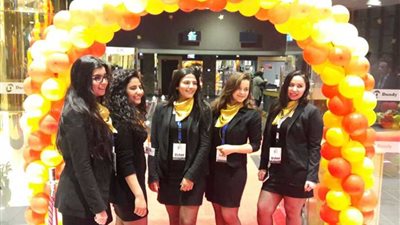 نجوم الفن في عرض خاص لفيلم 