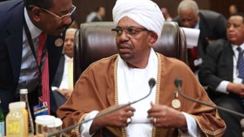 البشير يبحث مع مدير