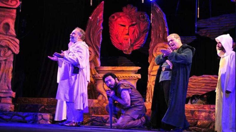 يوم أن قتلوا الغناء