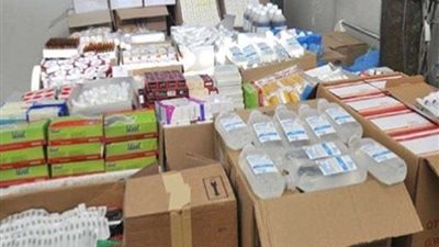 الأموال العامة تضبط 608 قطع طبية في شركة بدون تراخيص