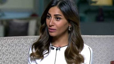 دينا الشربيني: 