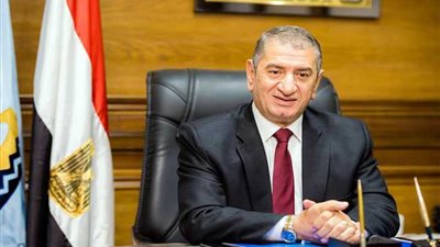 محافظ كفر الشيخ يكرم 77 أسرة شهيد ومصاب