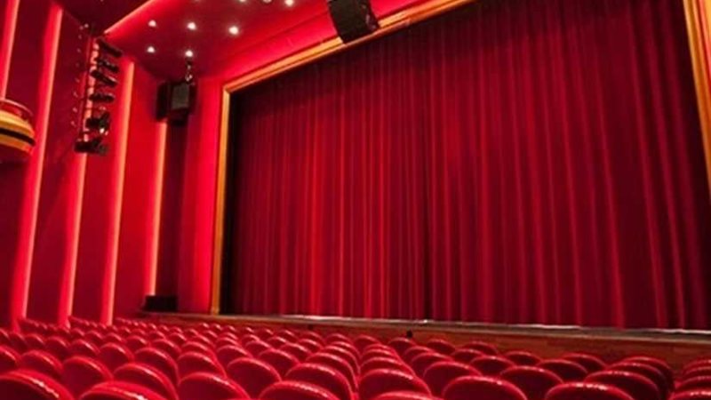 تأجيل احتفالية مسرح