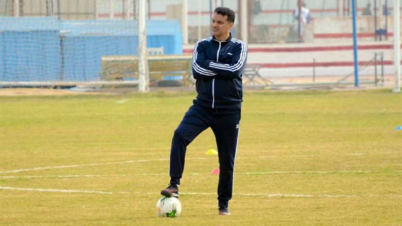 جلال يحفز البدلاء