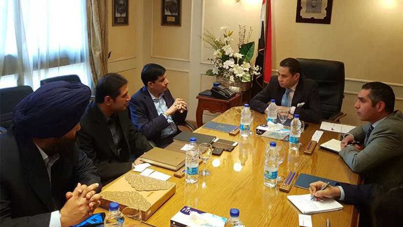 ماهيندرا تبحث تطوير