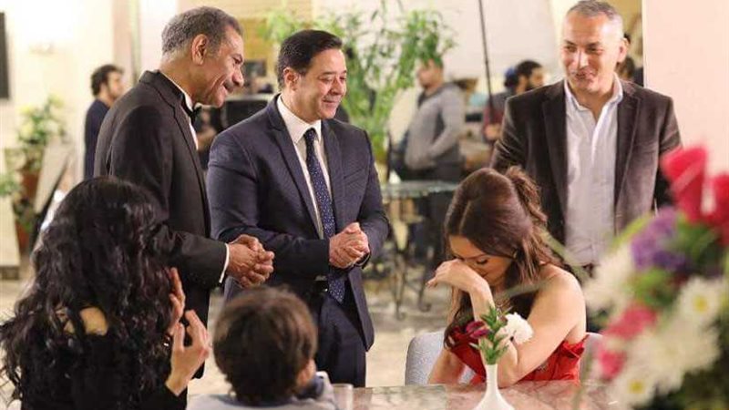 أسرة أبوالعروسة تحتفل