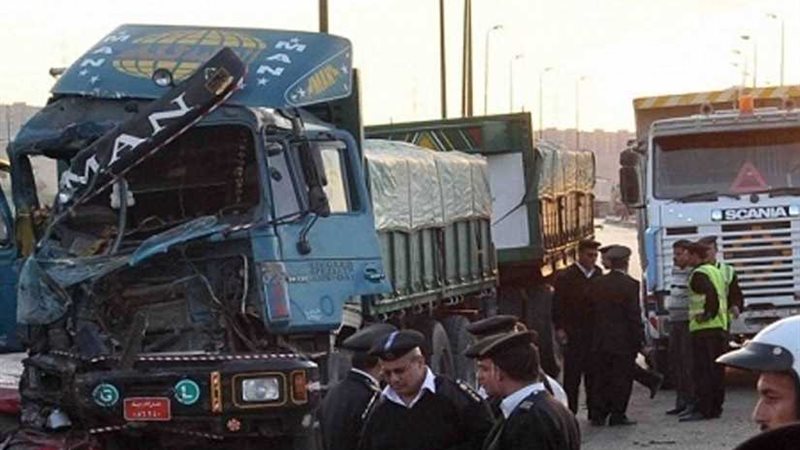 تصادم سيارة زيت طعام