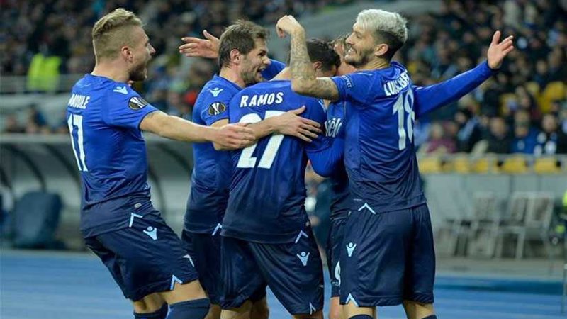 لاتسيو الإيطالي يتأهل